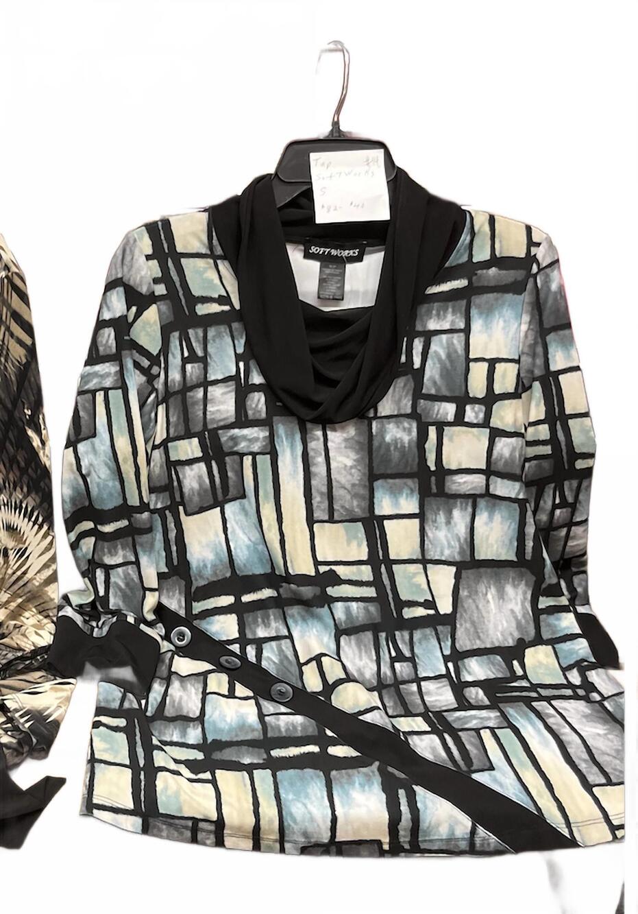 NEW SOFT WORKS women's long sleeve top in black / multi